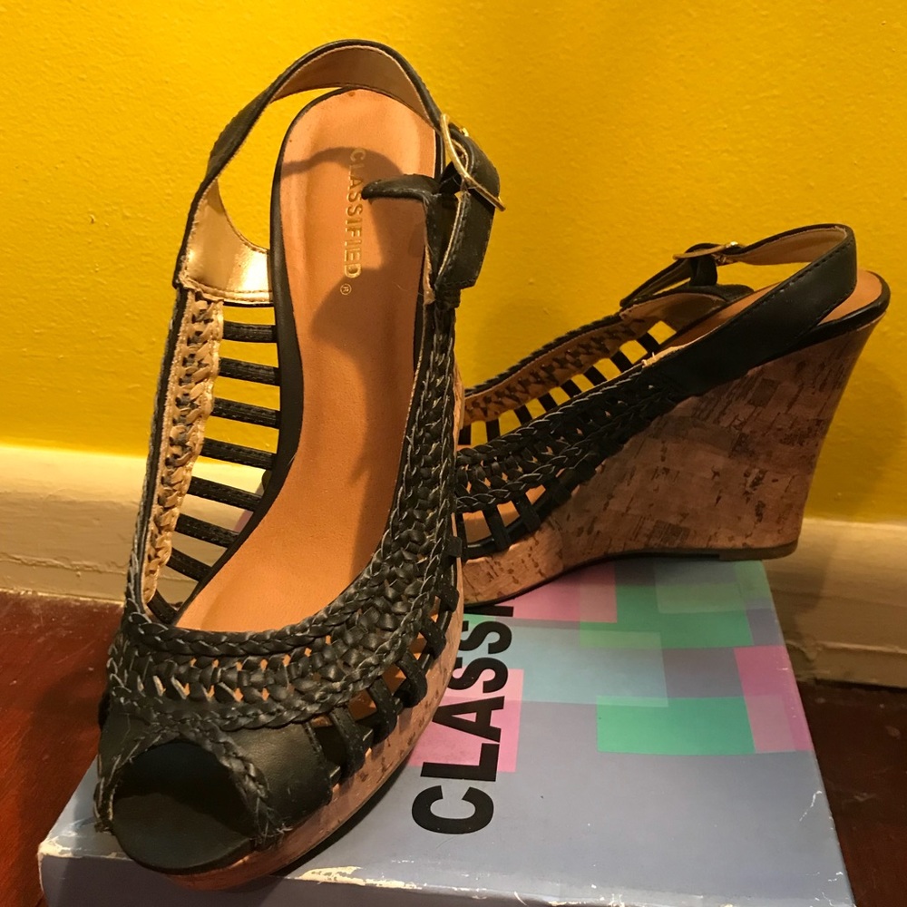Classified Wedges Size 7